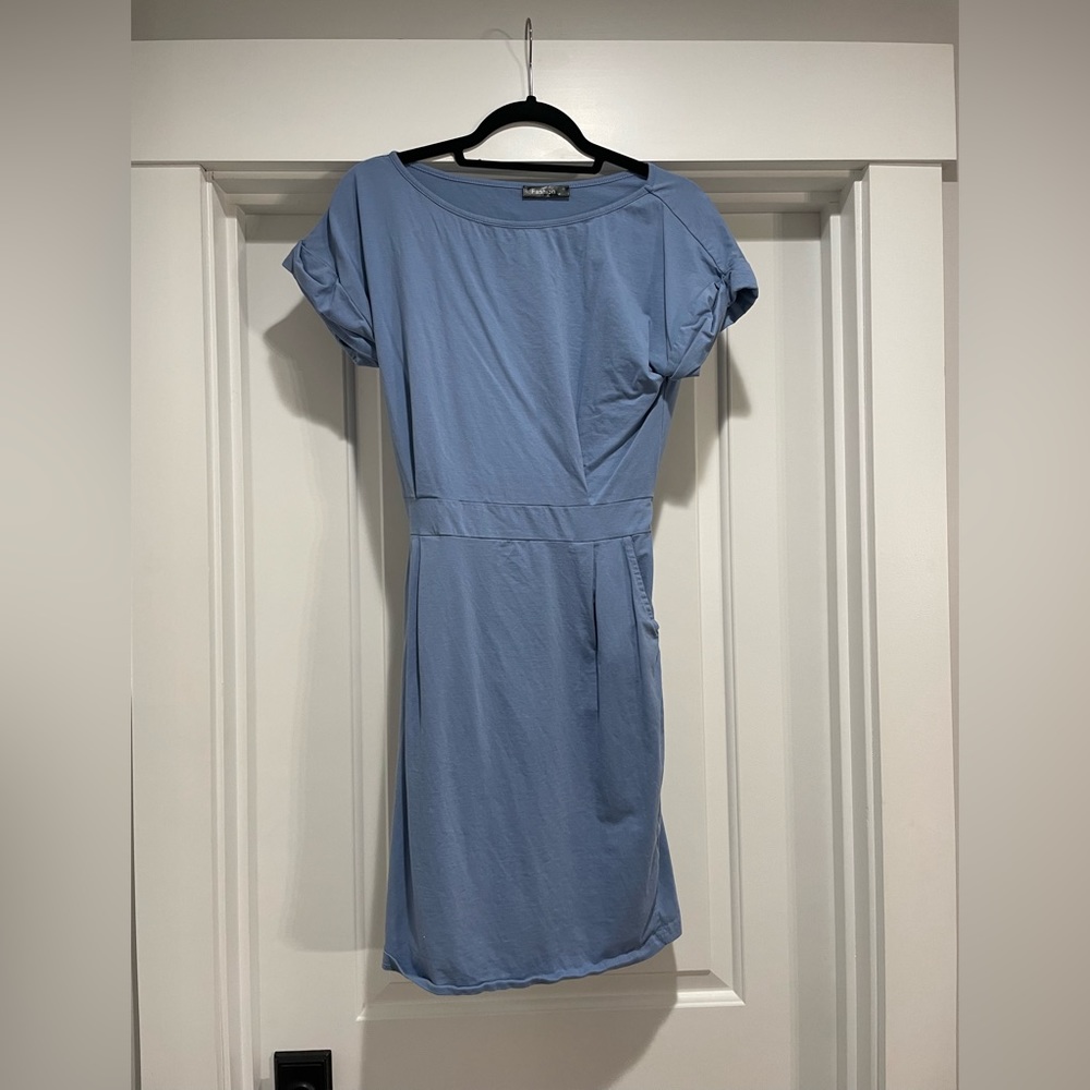 Blue short sleeve, dress size medium